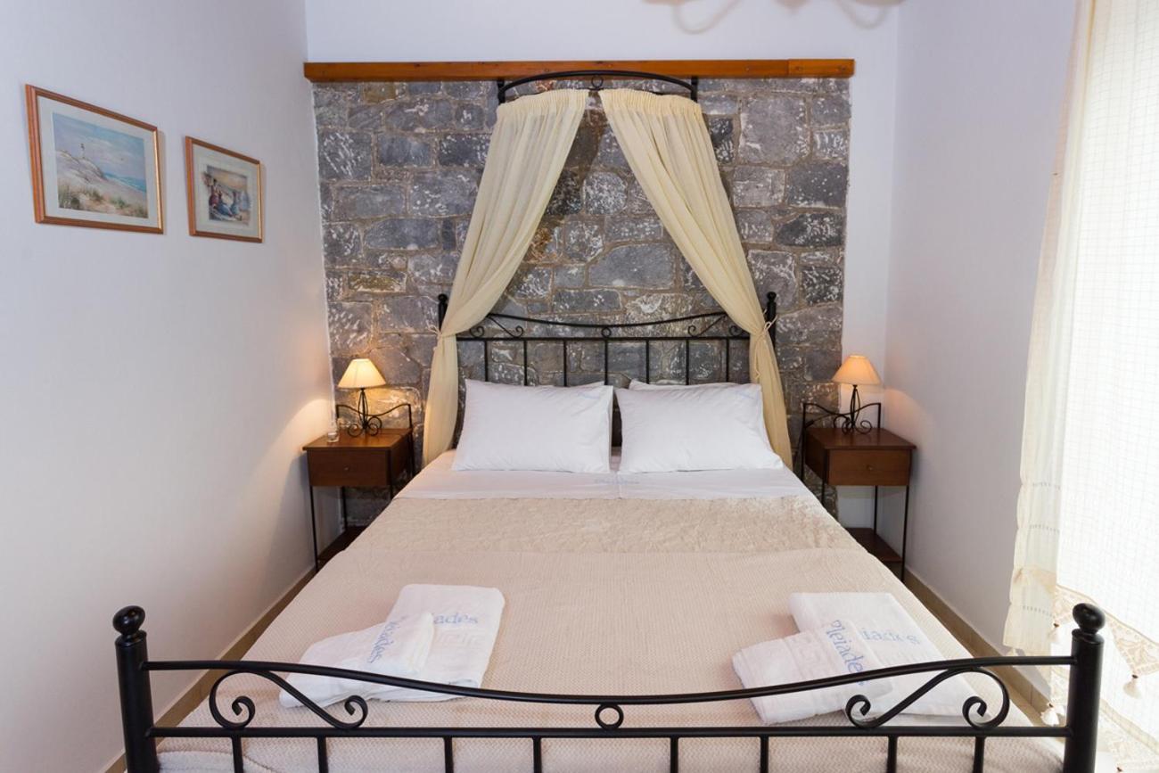 Pleiades Seaside Residences In Mani Agios Nikolaos  Room photo